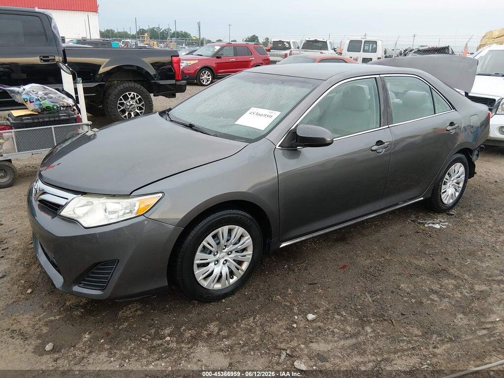 4T4BF1FK8ER433427 2014 TOYOTA CAMRY photo no. 2