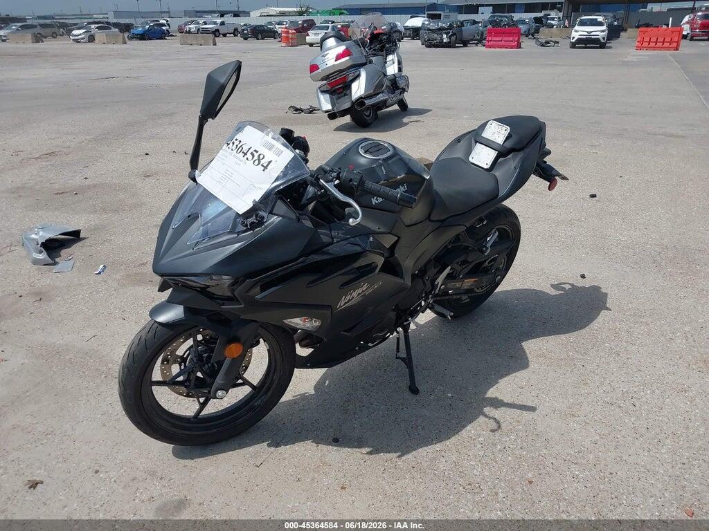 ML5EXGH10TDA76478 2026 KAWASAKI EX500 photo no. 2