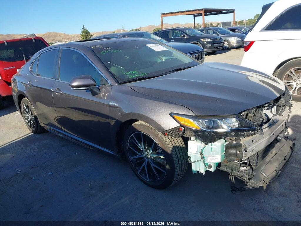 4T1S31AK2MU567195 2021 TOYOTA CAMRY photo no. 1