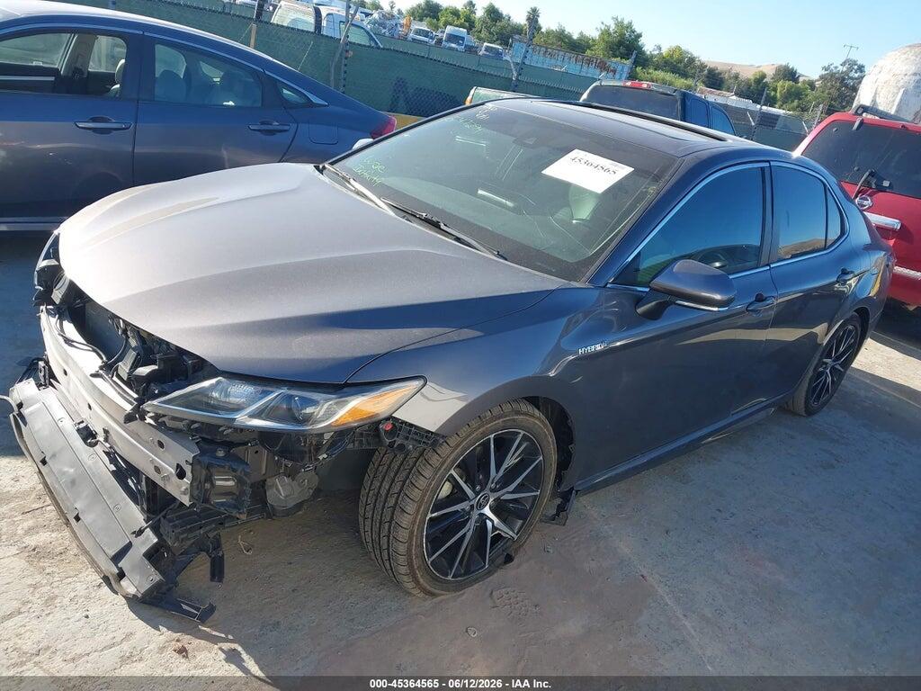 4T1S31AK2MU567195 2021 TOYOTA CAMRY photo no. 2