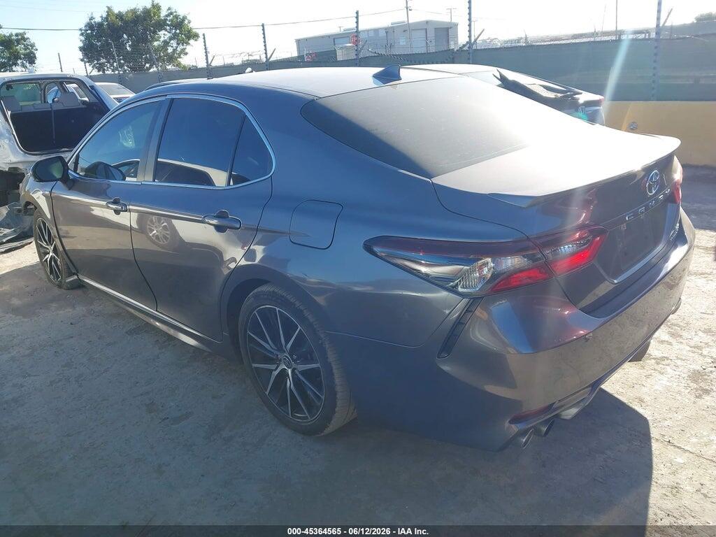 4T1S31AK2MU567195 2021 TOYOTA CAMRY photo no. 3