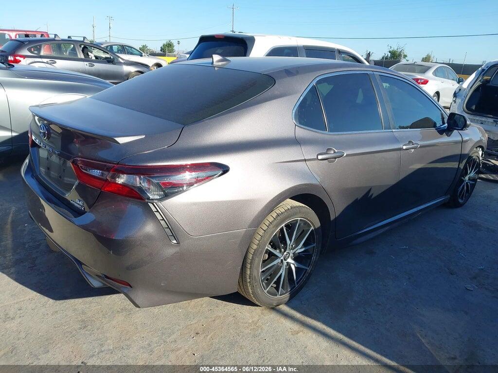 4T1S31AK2MU567195 2021 TOYOTA CAMRY photo no. 4