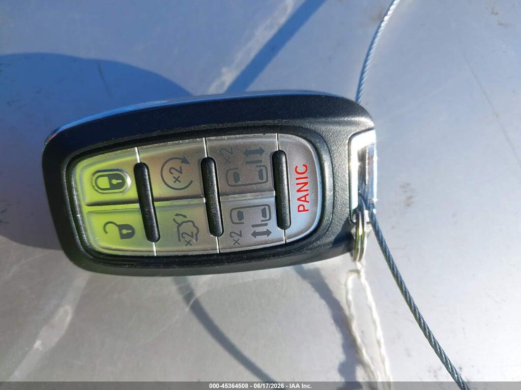 2C4RC1BG2HR644910 2017 CHRYSLER PACIFICA photo no. 11