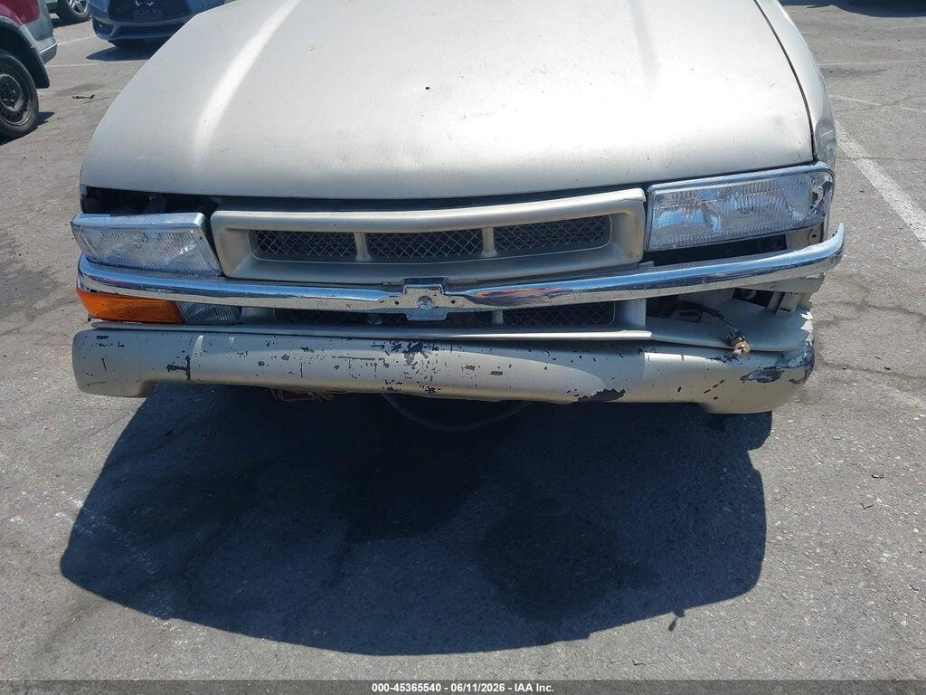 1GCCS19W4Y8272360 2000 CHEVROLET S-10 photo no. 6