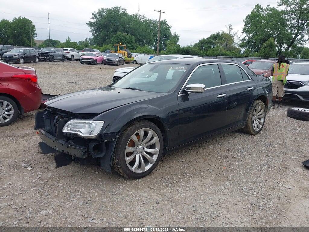 2C3CCAEG8KH698098 2019 CHRYSLER 300 photo no. 2