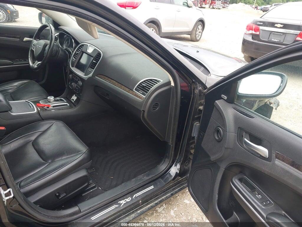2C3CCAEG8KH698098 2019 CHRYSLER 300 photo no. 5