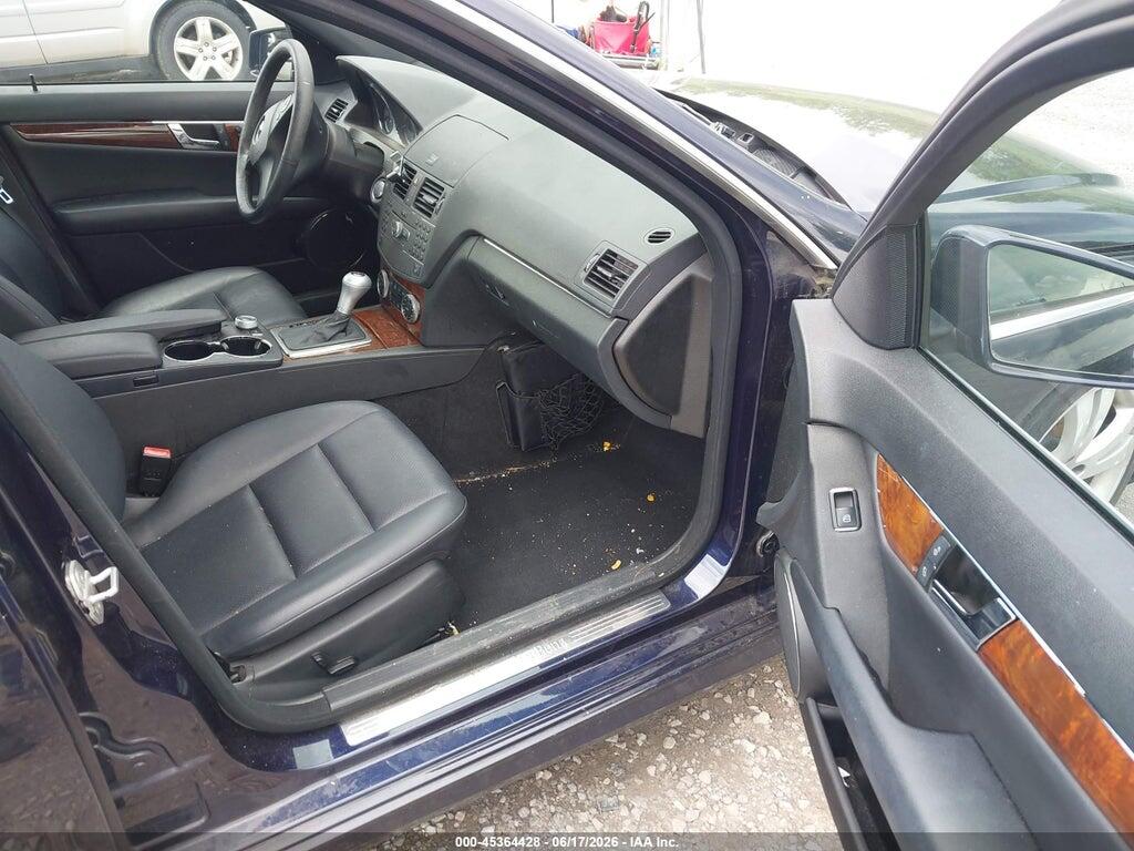 WDDGF8BB7AF400832 2010 MERCEDES-BENZ C 300 photo no. 5