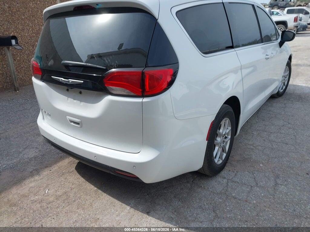 2C4RC1CG8SR576635 2025 CHRYSLER VOYAGER photo no. 4