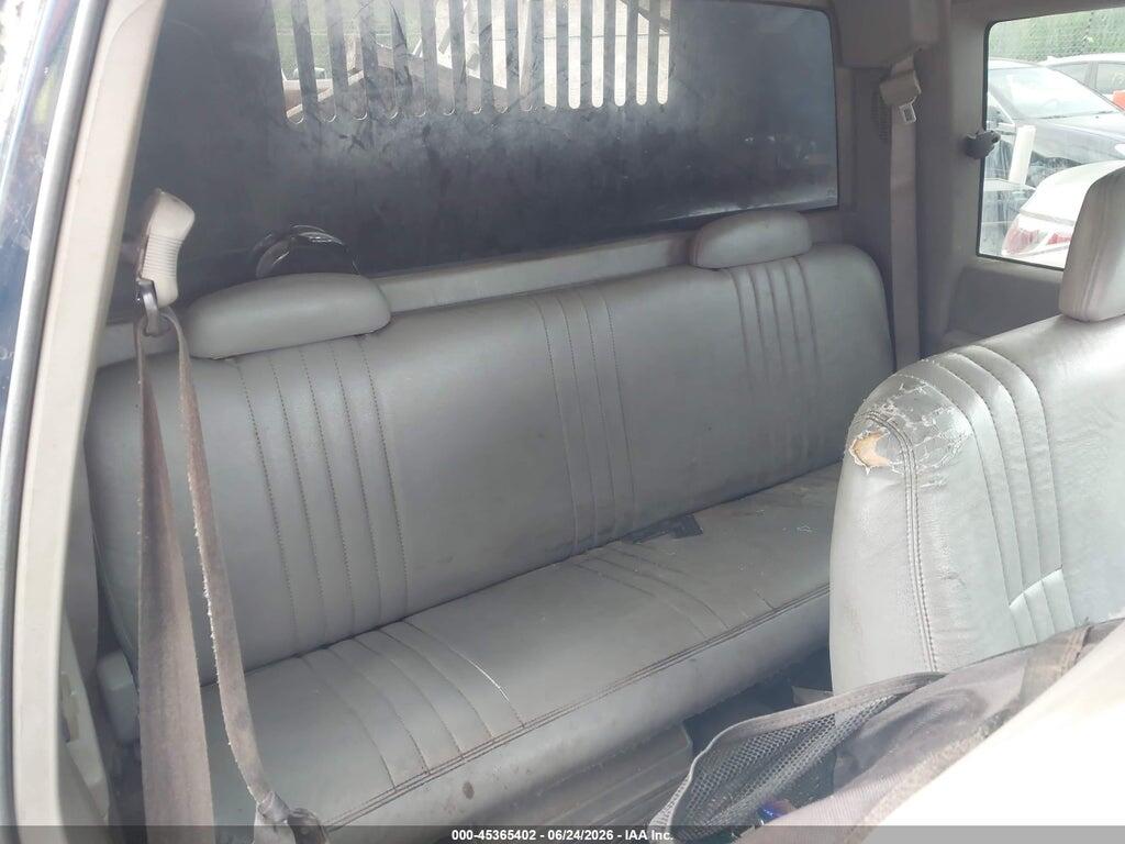 1GCHC39R2YF485487 2000 CHEVROLET C3500 photo no. 8