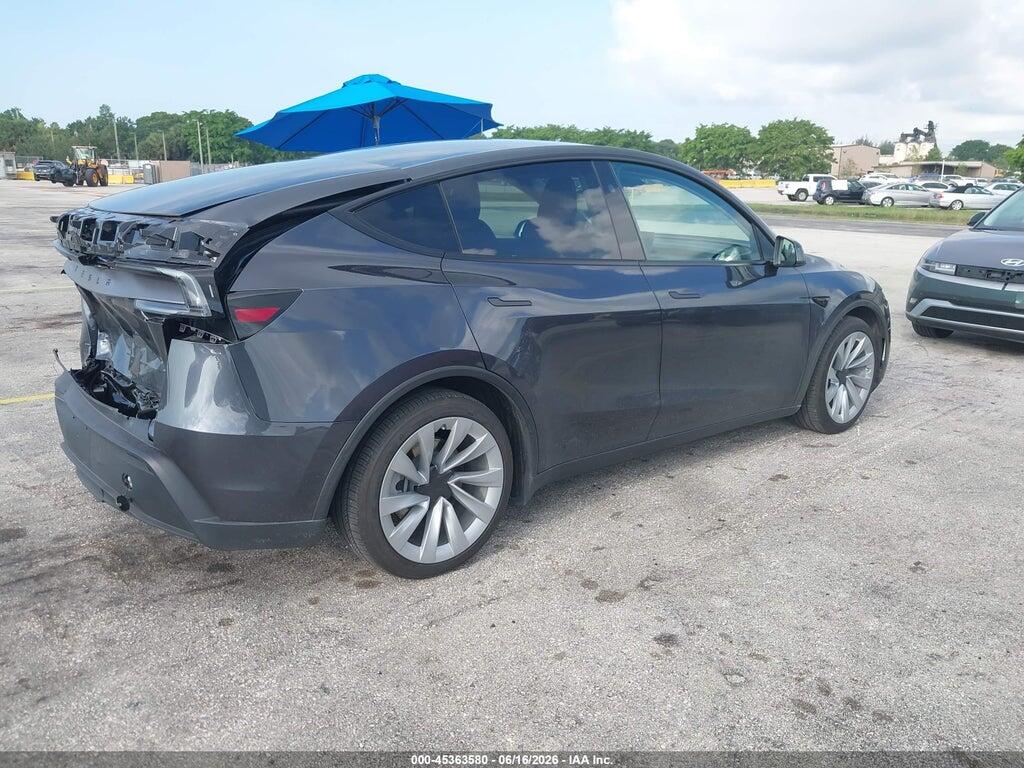 7SAYGDEE1TA493591 2026 TESLA MODEL Y photo no. 4