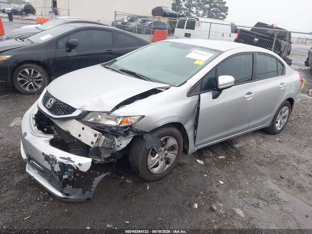 19XFB2F52FE024433 2015 HONDA CIVIC photo no. 2
