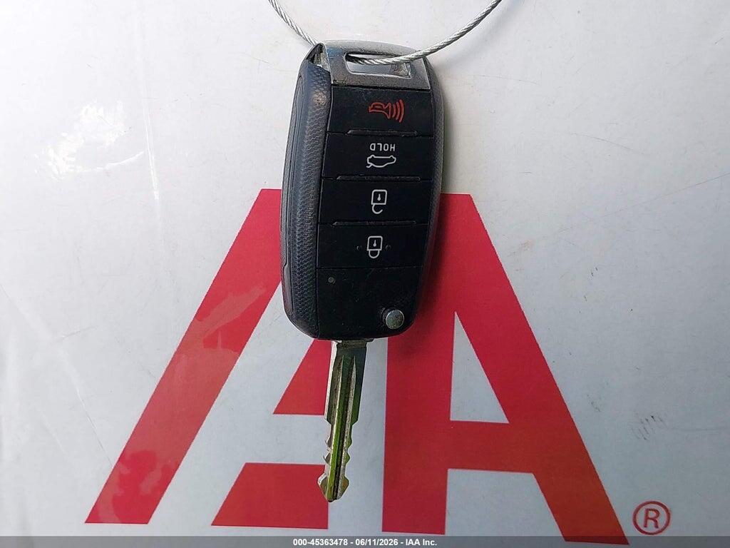 3KPFK4A76HE137776 2017 KIA FORTE photo no. 11