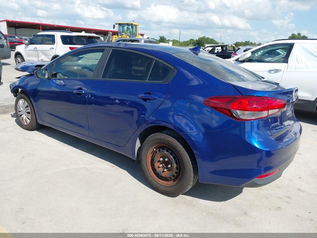 3KPFK4A76HE137776 2017 KIA FORTE photo no. 3