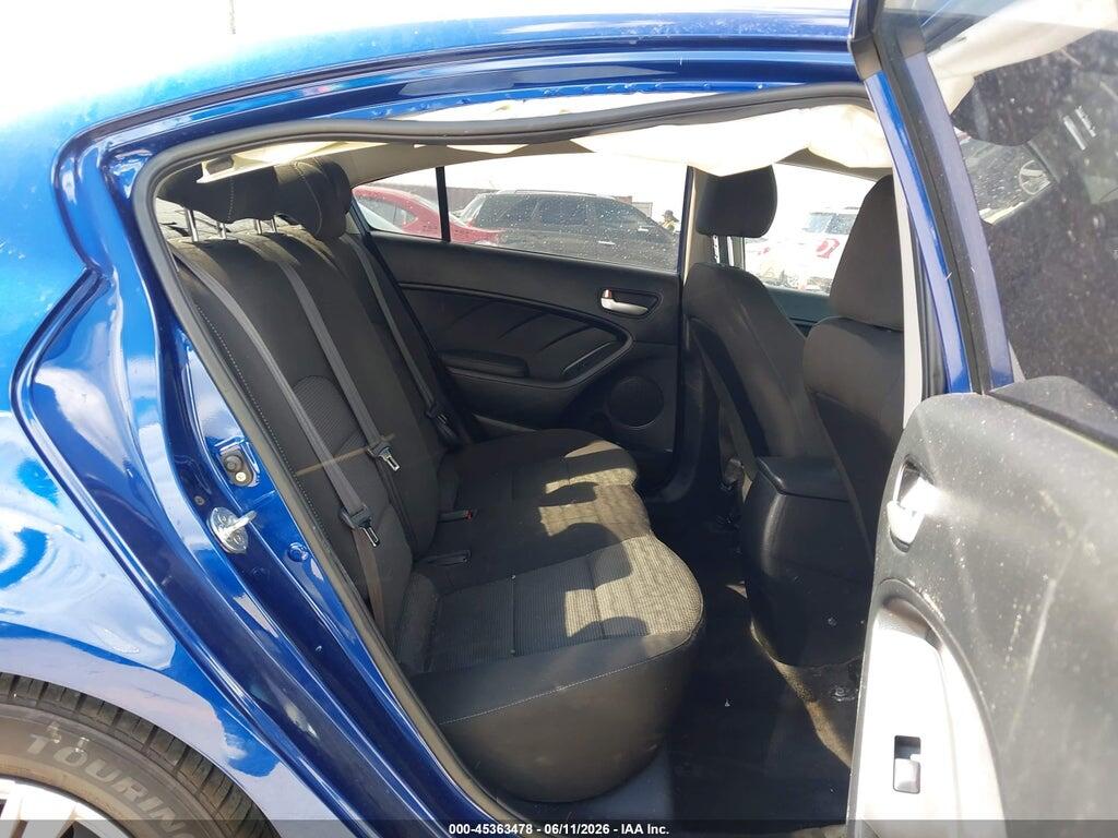3KPFK4A76HE137776 2017 KIA FORTE photo no. 8
