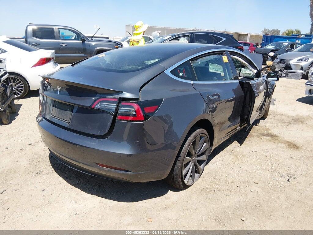 5YJ3E1EC1LF640974 2020 TESLA MODEL 3 photo no. 4