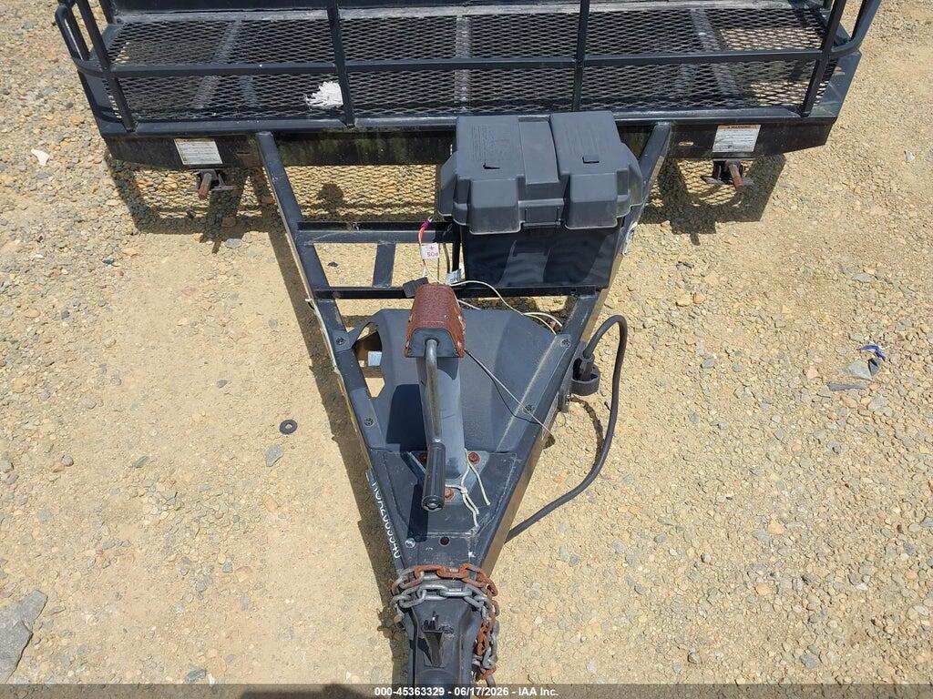 1UJAJ0AH8J12S0200 2018 JAYCO CAMPER photo no. 10