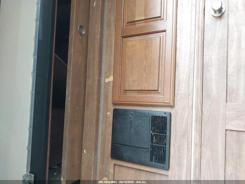 4YDF3712XF4701296 2015 KEYSTONE MONTANA photo no. 8
