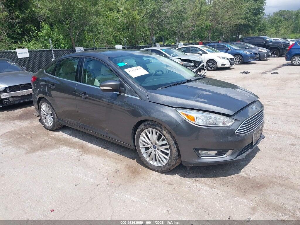1FADP3J27JL294517 2018 FORD FOCUS photo no. 1