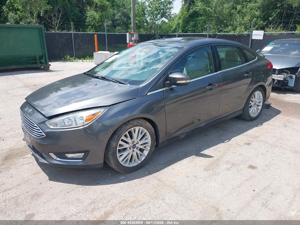 1FADP3J27JL294517 2018 FORD FOCUS photo no. 2