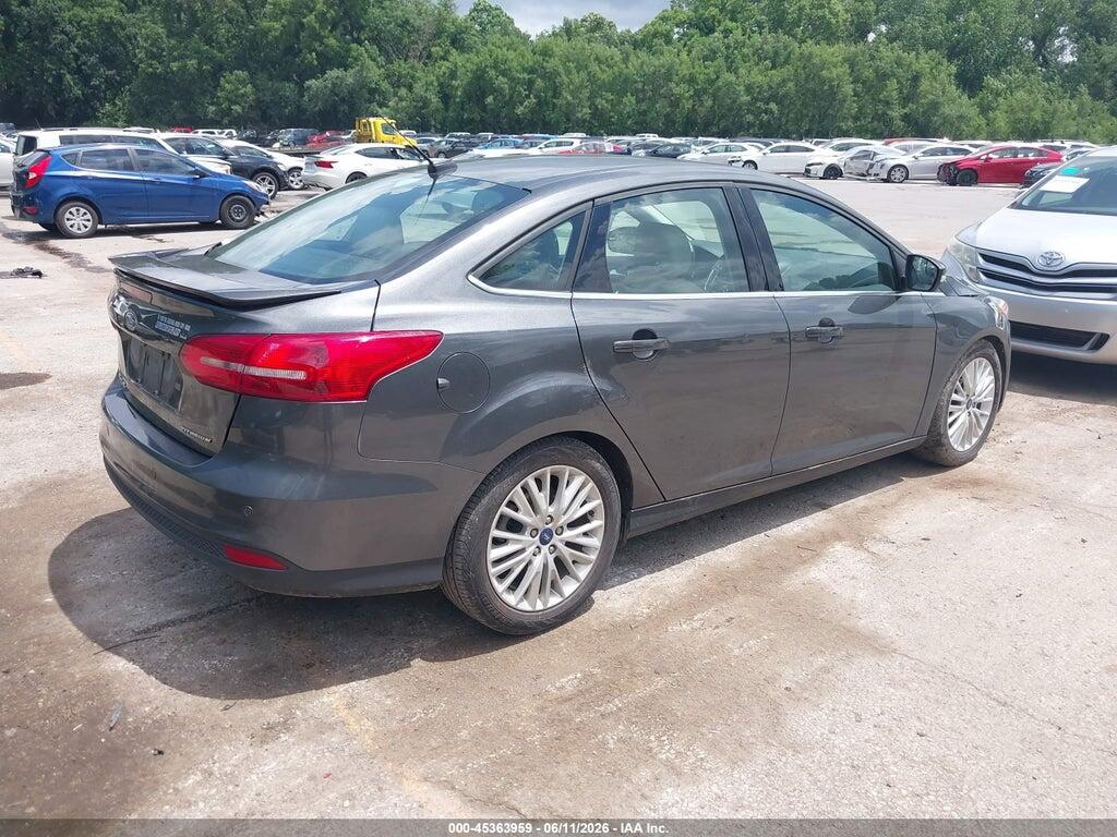 1FADP3J27JL294517 2018 FORD FOCUS photo no. 4