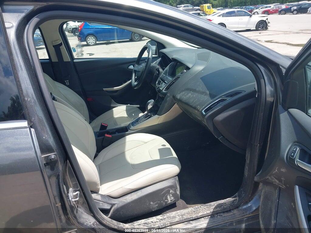 1FADP3J27JL294517 2018 FORD FOCUS photo no. 5