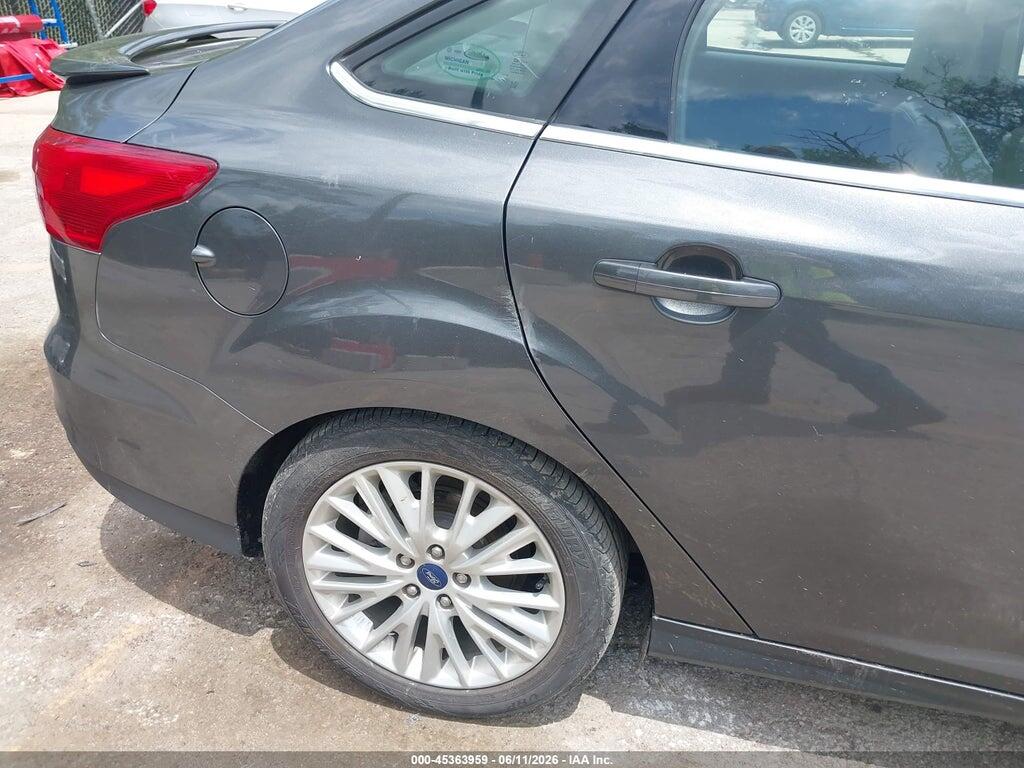 1FADP3J27JL294517 2018 FORD FOCUS photo no. 6