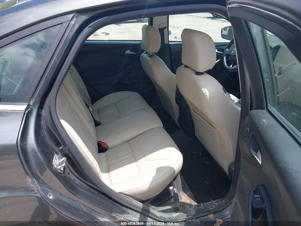 1FADP3J27JL294517 2018 FORD FOCUS photo no. 8