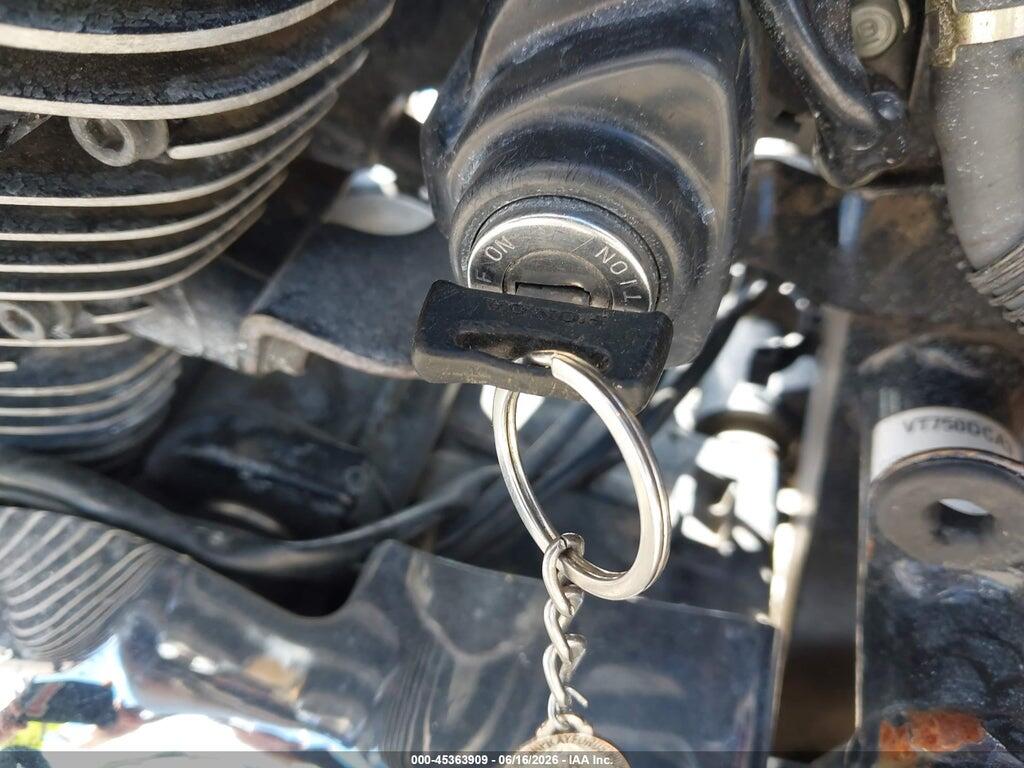 JH2RC44093M703990 2003 HONDA VT750 photo no. 11