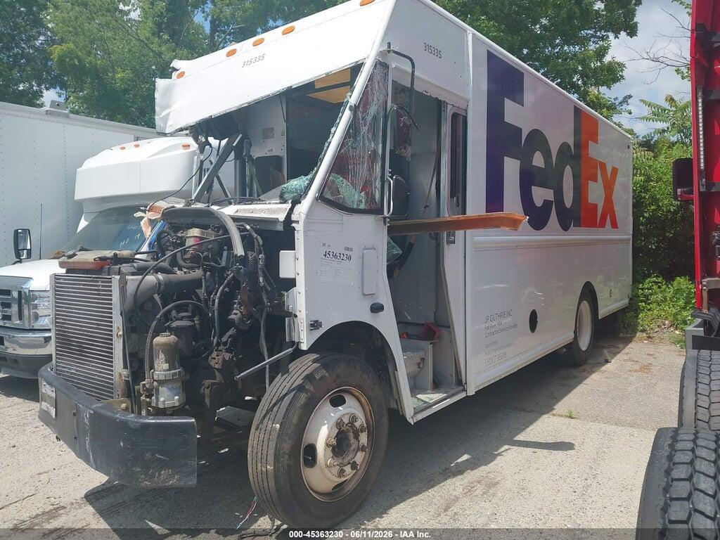 4UZAARCP27CY64177 2007 FREIGHTLINER CHASSIS photo no. 2