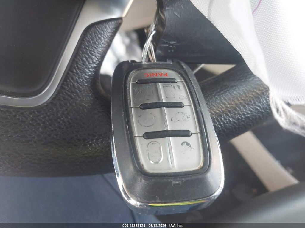 2C4RC1DG1MR528489 2021 CHRYSLER VOYAGER photo no. 11