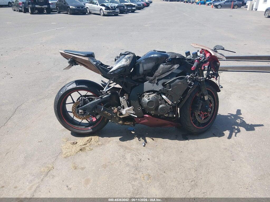 JH2SC5901DK500136 2013 HONDA CBR1000 photo no. 12