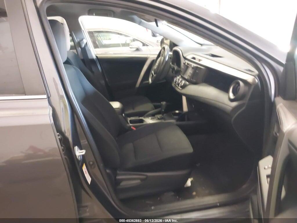 JTMBFREV2HJ118167 2017 TOYOTA RAV4 photo no. 5