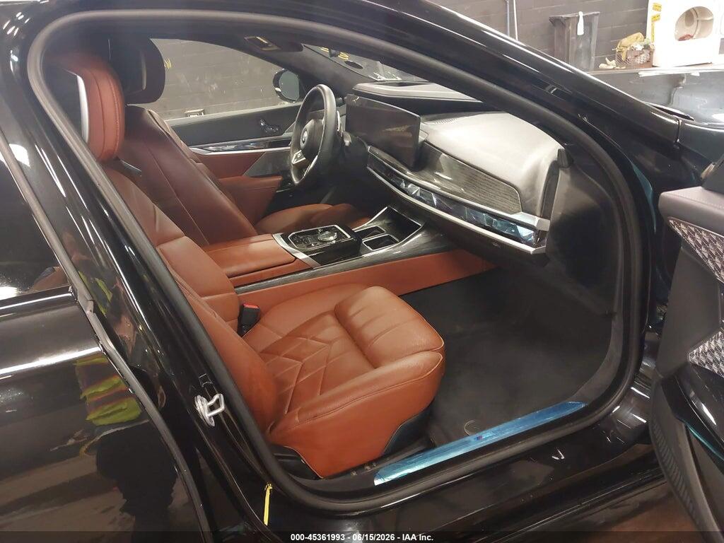 WBA33EJ03TCV99492 2026 BMW 760I photo no. 5