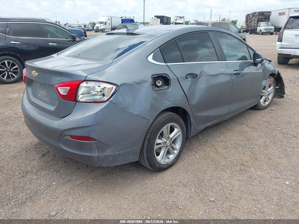1G1BE5SM2J7247089 2018 CHEVROLET CRUZE photo no. 4