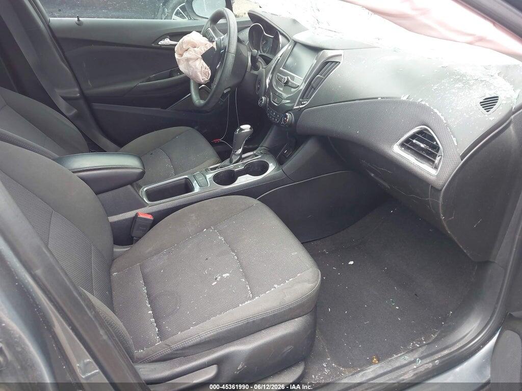 1G1BE5SM2J7247089 2018 CHEVROLET CRUZE photo no. 5