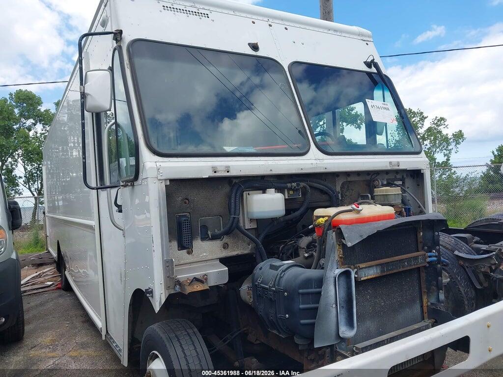 4UZAC3DV7DCFF6811 2013 FREIGHTLINER CHASSIS photo no. 1