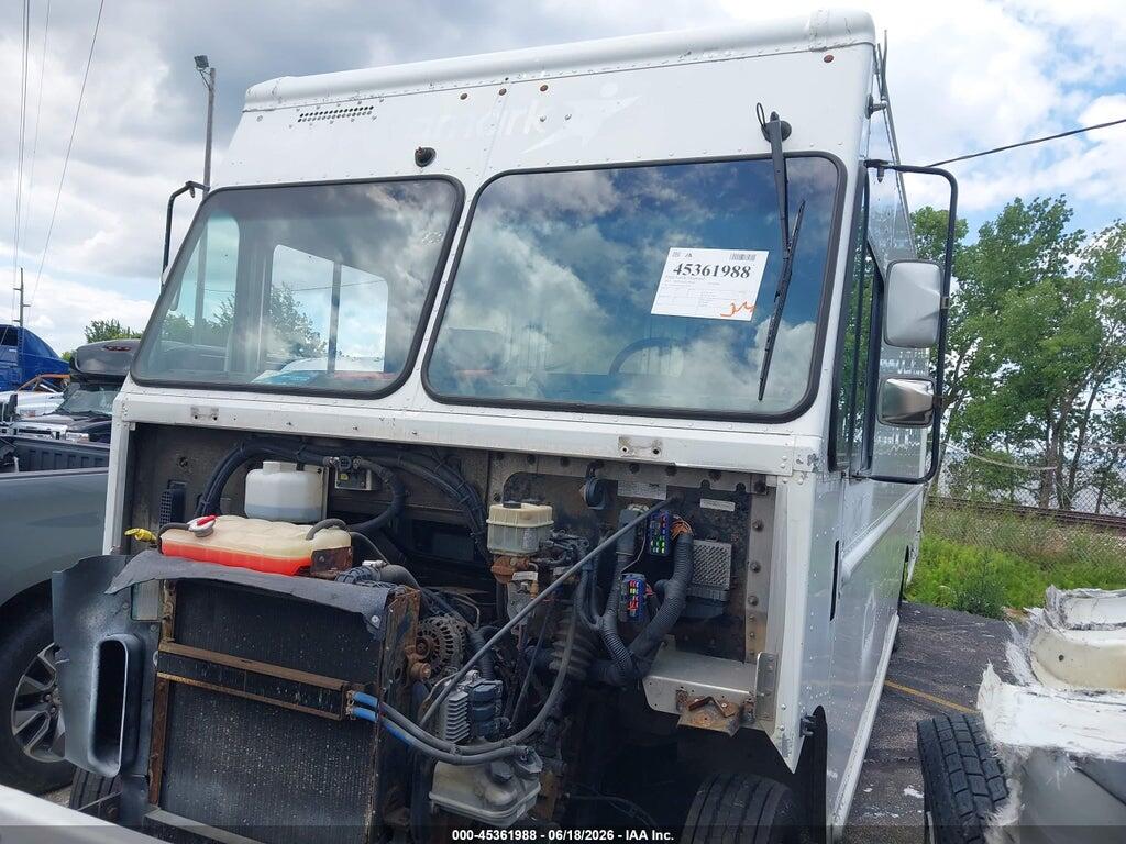 4UZAC3DV7DCFF6811 2013 FREIGHTLINER CHASSIS photo no. 2