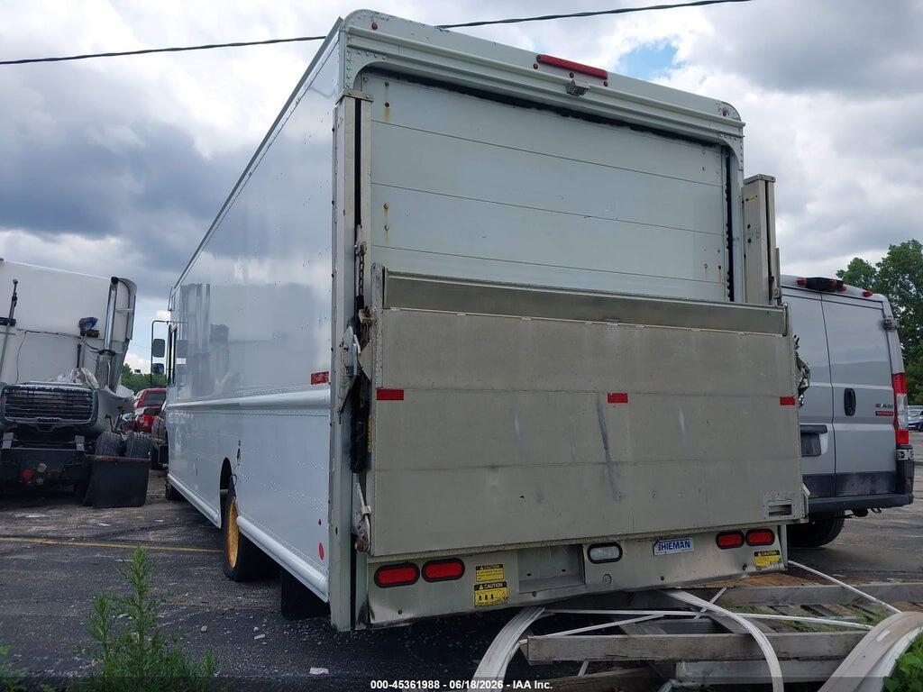 4UZAC3DV7DCFF6811 2013 FREIGHTLINER CHASSIS photo no. 3