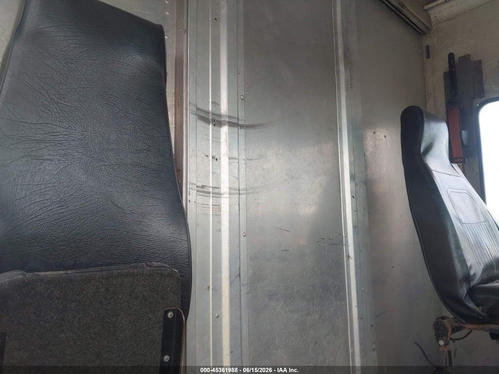 4UZAC3DV7DCFF6811 2013 FREIGHTLINER CHASSIS photo no. 6