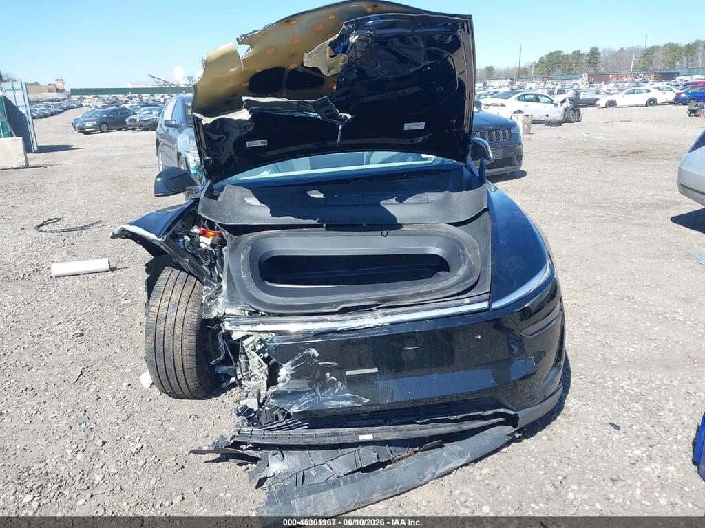 7SAYGDED6TA583102 2026 TESLA MODEL Y photo no. 11