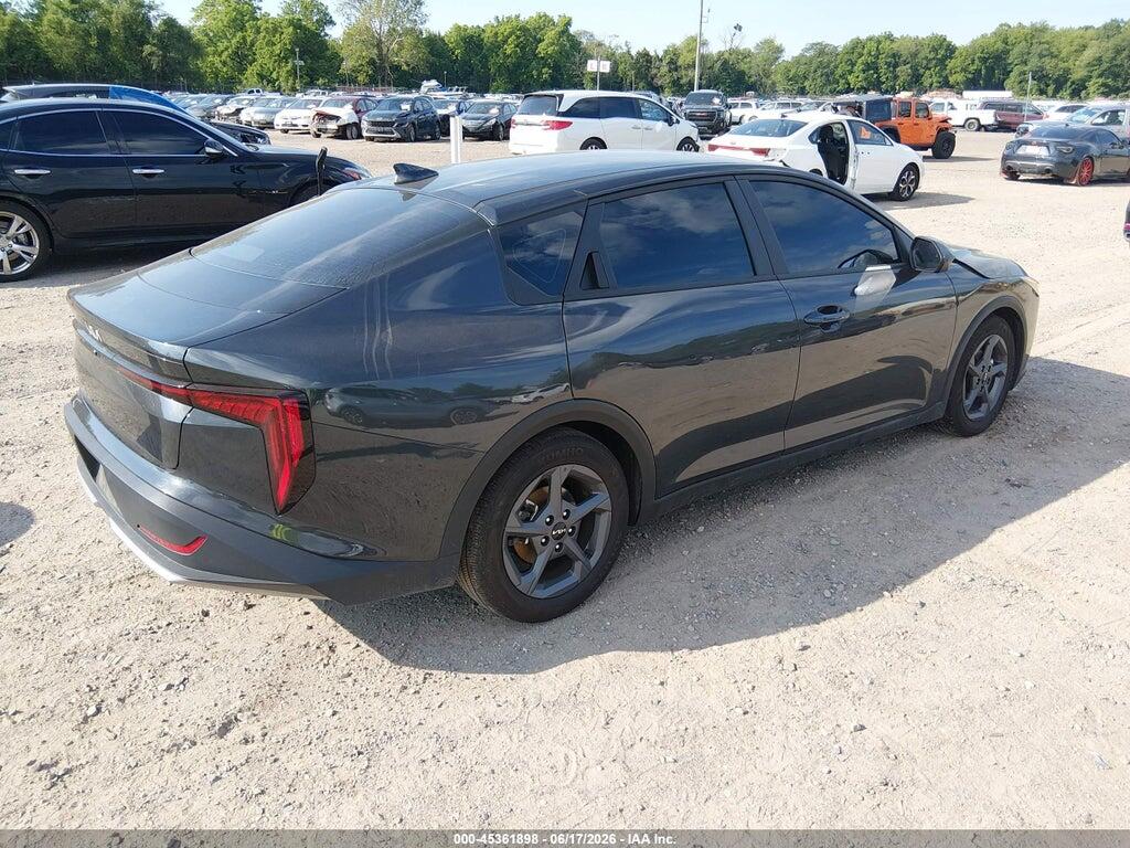 3KPFT4DE8SE221144 2025 KIA K4 photo no. 4