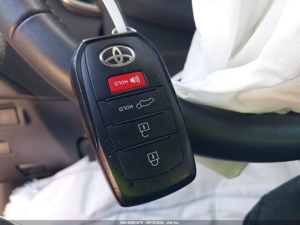 7MUDAABG0SV129568 2025 TOYOTA COROLLA CROSS photo no. 11