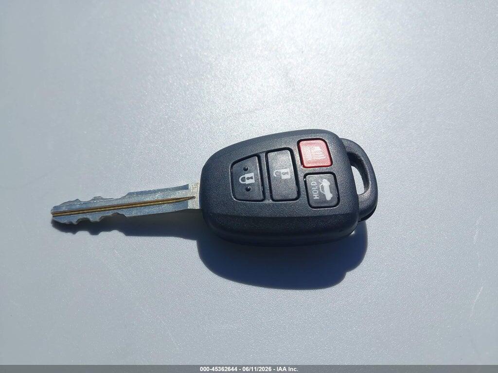 2T1BURHE0KC180218 2019 TOYOTA COROLLA photo no. 11