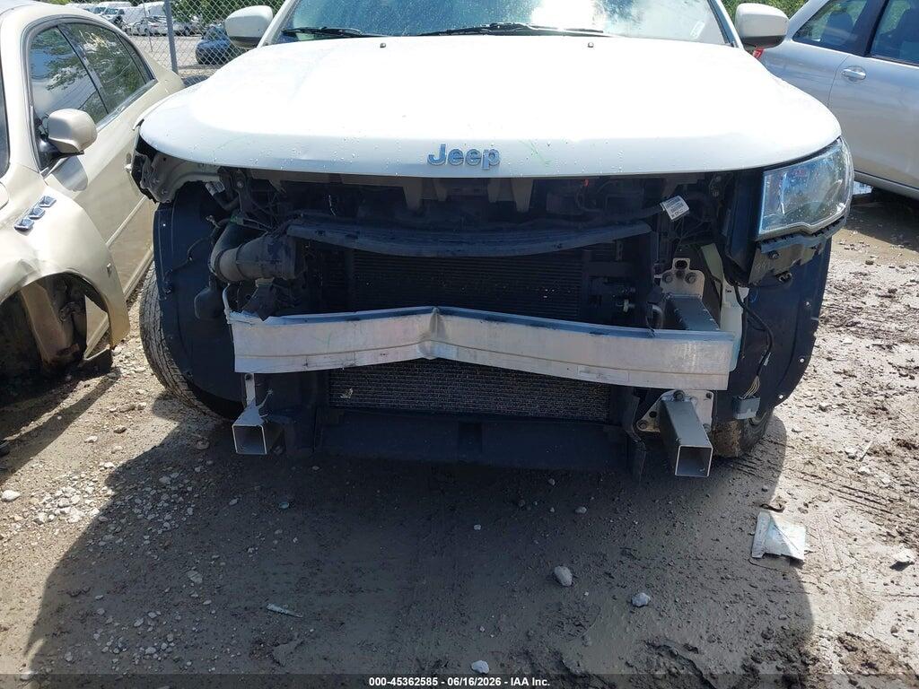 3C4NJDBBXJT366397 2018 JEEP COMPASS photo no. 6