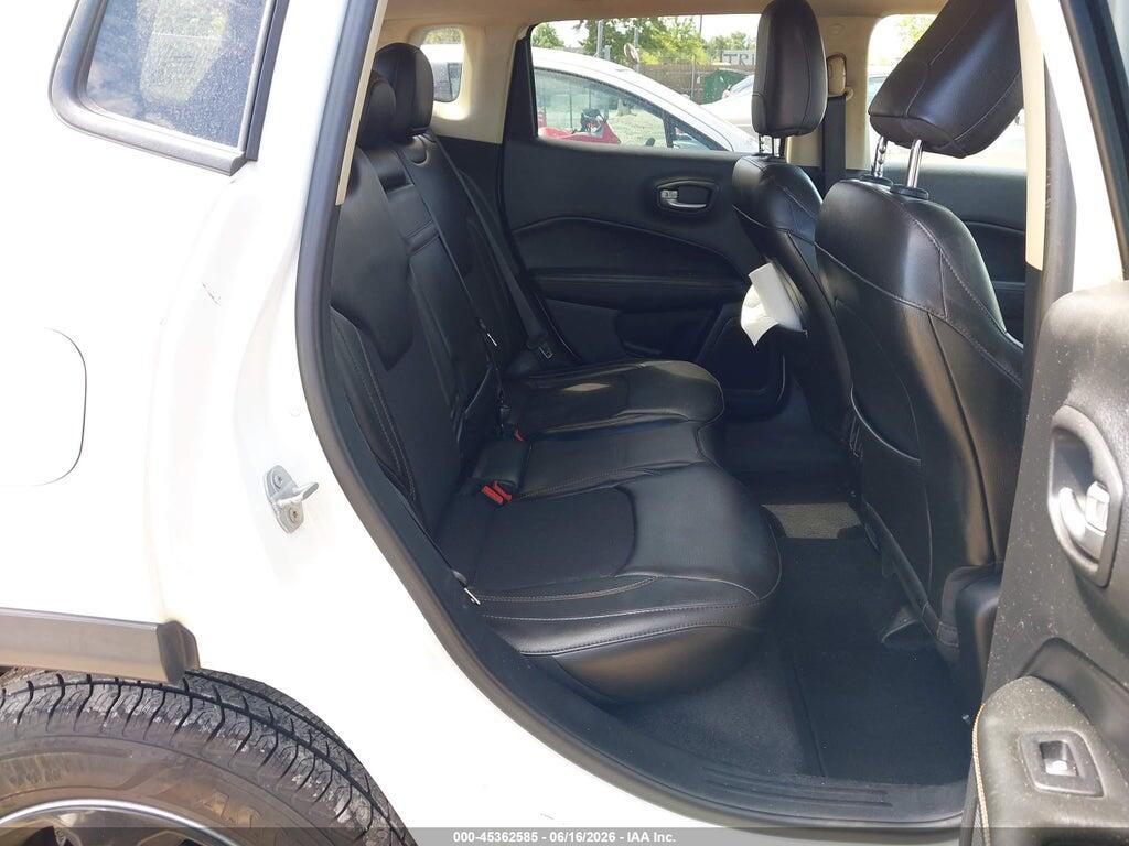 3C4NJDBBXJT366397 2018 JEEP COMPASS photo no. 8