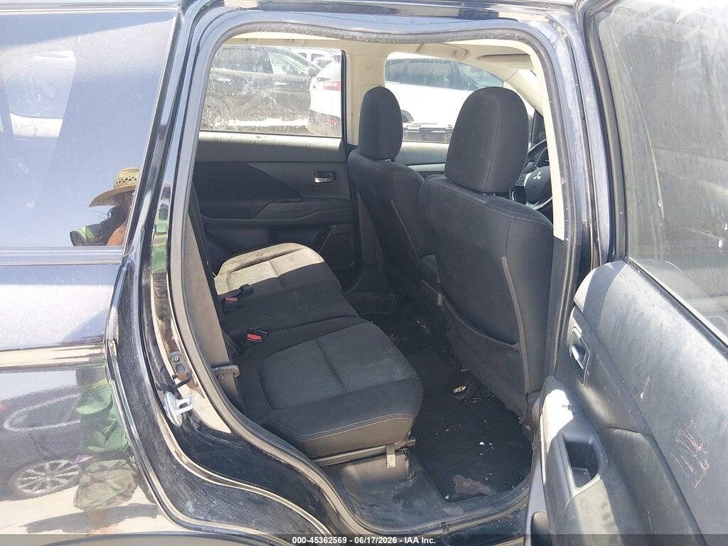 JA4AZ3A32JJ002391 2018 MITSUBISHI OUTLANDER photo no. 8