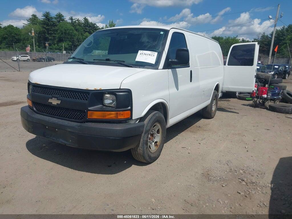 1GCWGFCA6D1120785 2013 CHEVROLET EXPRESS 2500 photo no. 2