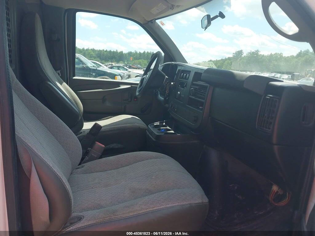 1GCWGFCA6D1120785 2013 CHEVROLET EXPRESS 2500 photo no. 5