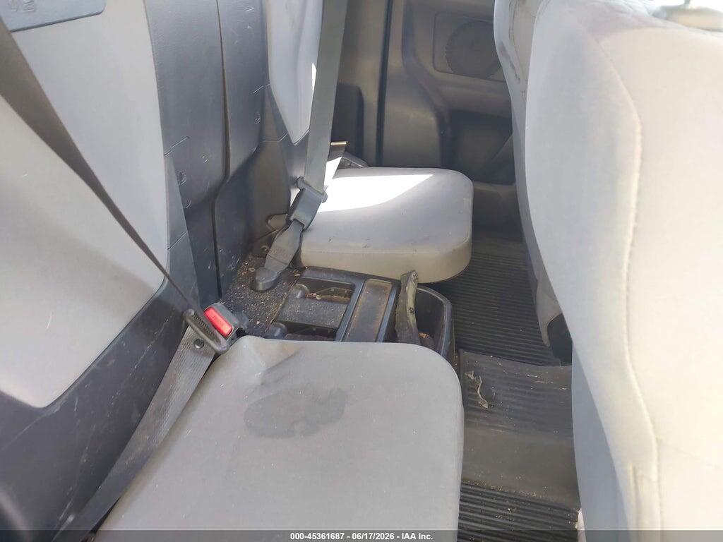 5TFSZ5AN0HX118123 2017 TOYOTA TACOMA photo no. 8