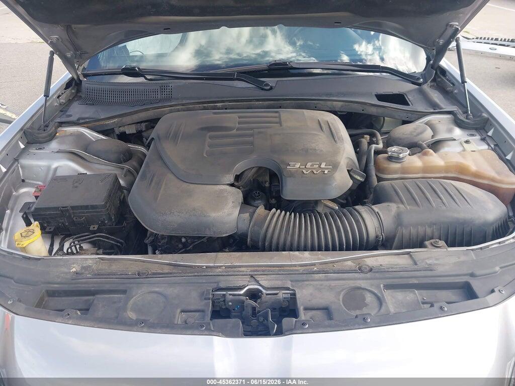 2C3CCAGG6GH162075 2016 CHRYSLER 300 photo no. 10